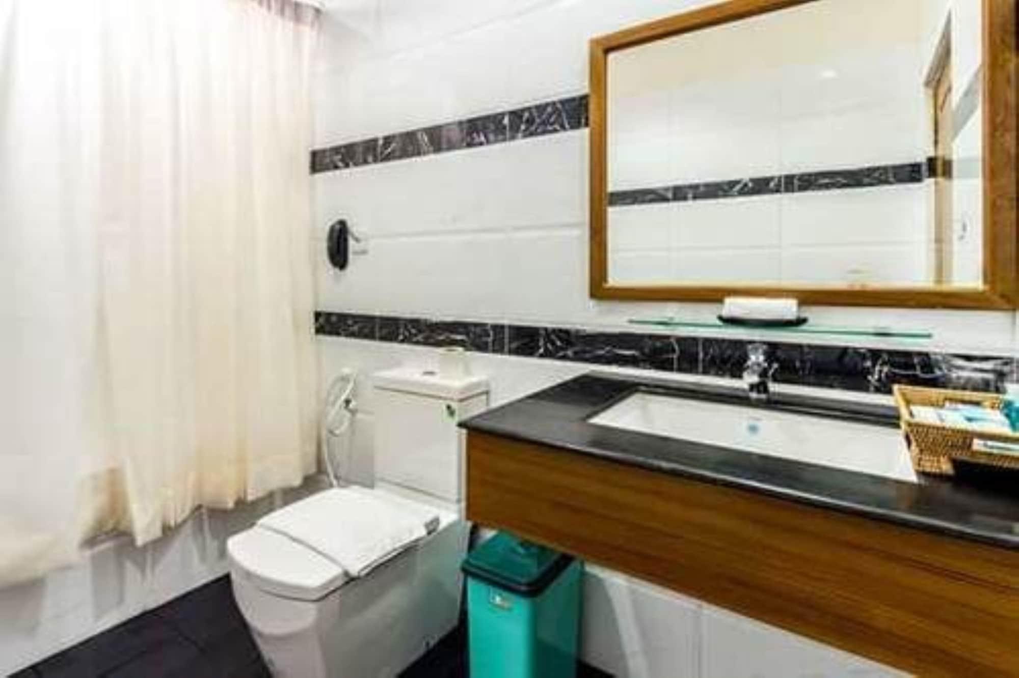 Hotel 7 Mile Yangon Exterior foto