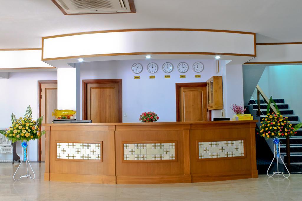Hotel 7 Mile Yangon Exterior foto
