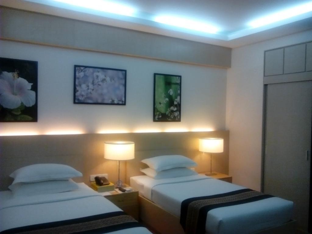 Hotel 7 Mile Yangon Exterior foto
